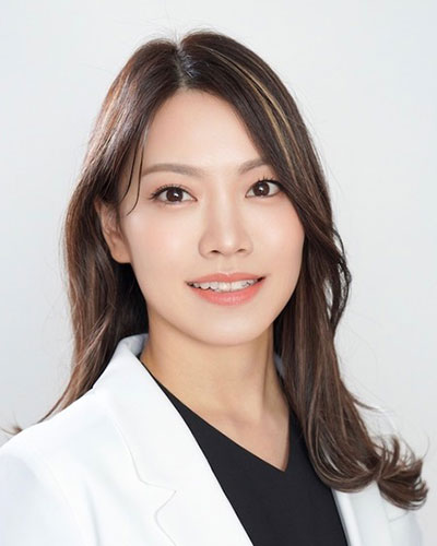 熊西　麗衣