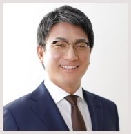 釆野 優