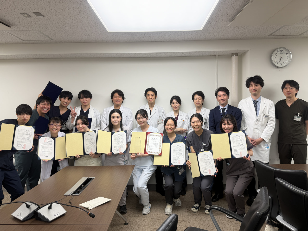 令和7年度　全体医局会・歯科研修医修了式