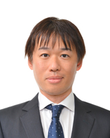岡田　桂輔